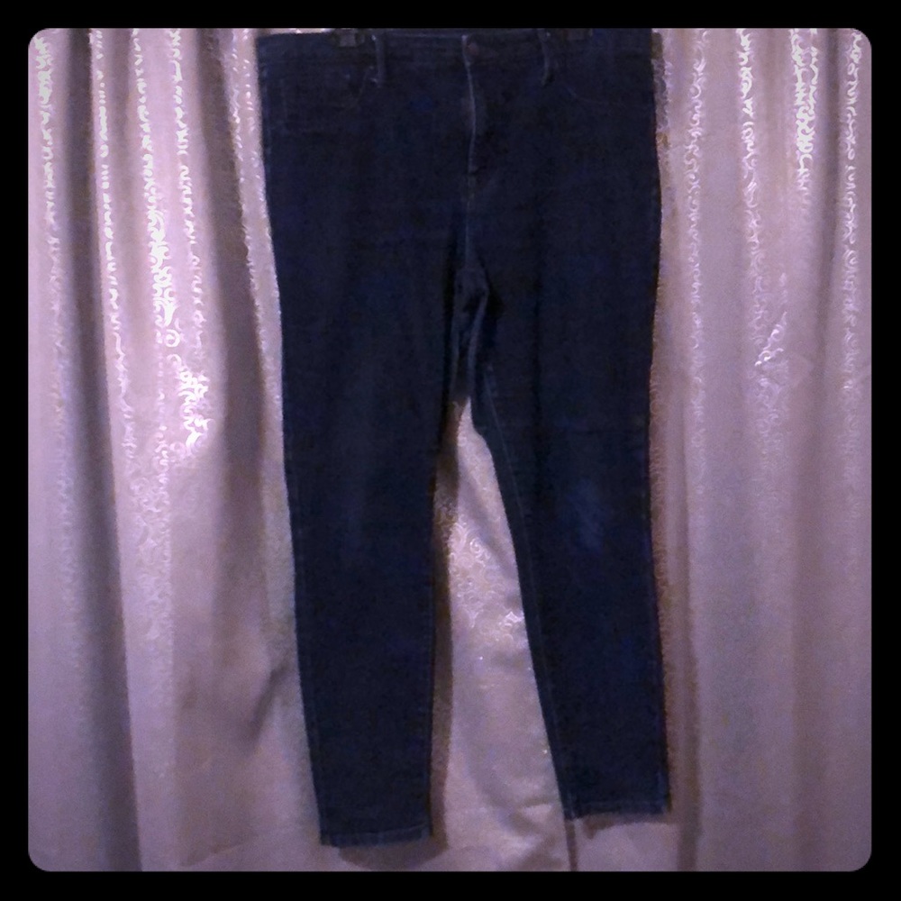 Mossimo brand High Rise Dark Wash Skinny Jeans
